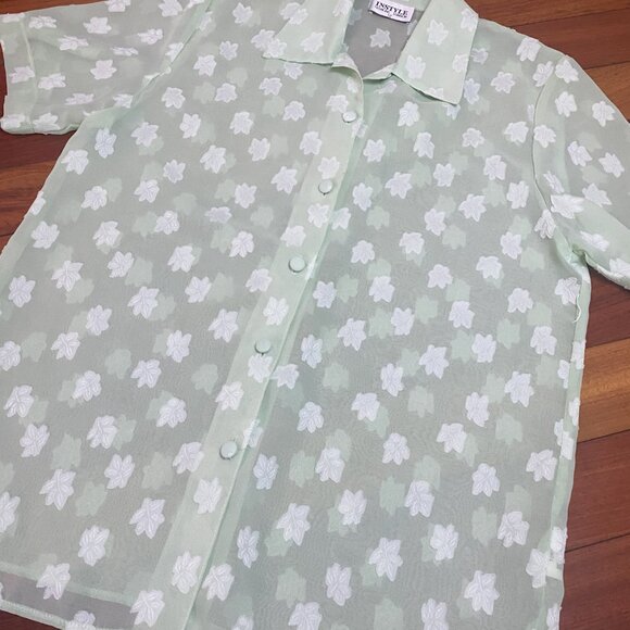 Sheer Green Leaf Blouse size 12 button up - Picture 5 of 8